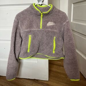 Nike semi-cropped sherpa